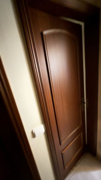 Vendo portas de madeira