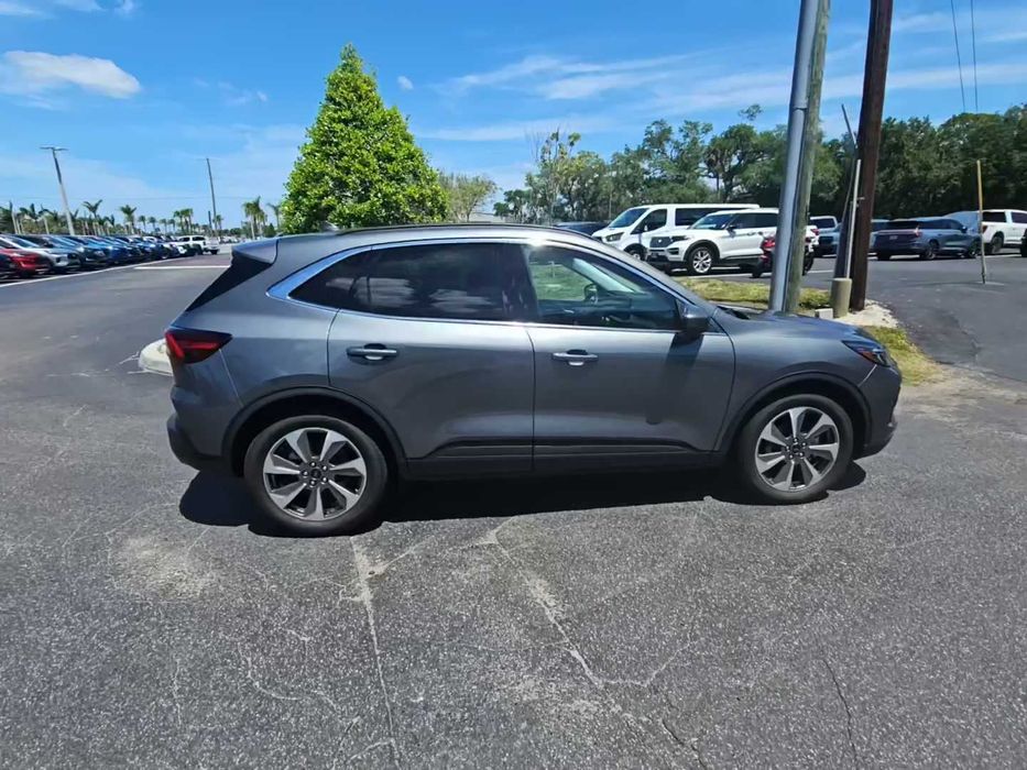 2025 Ford Escape Hybrid Platinum