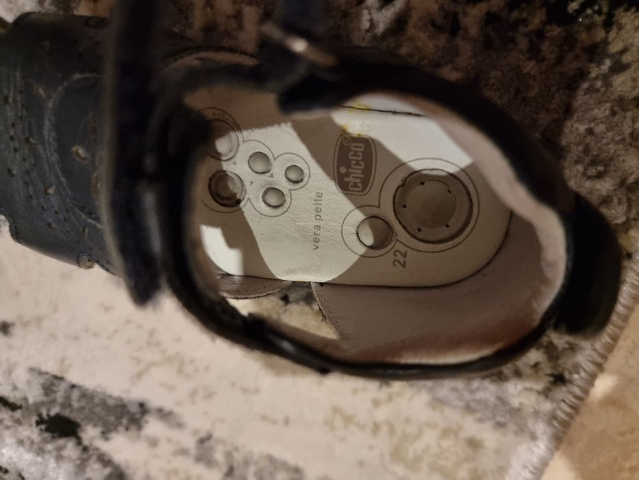 Sandálias Chicco em bom estado