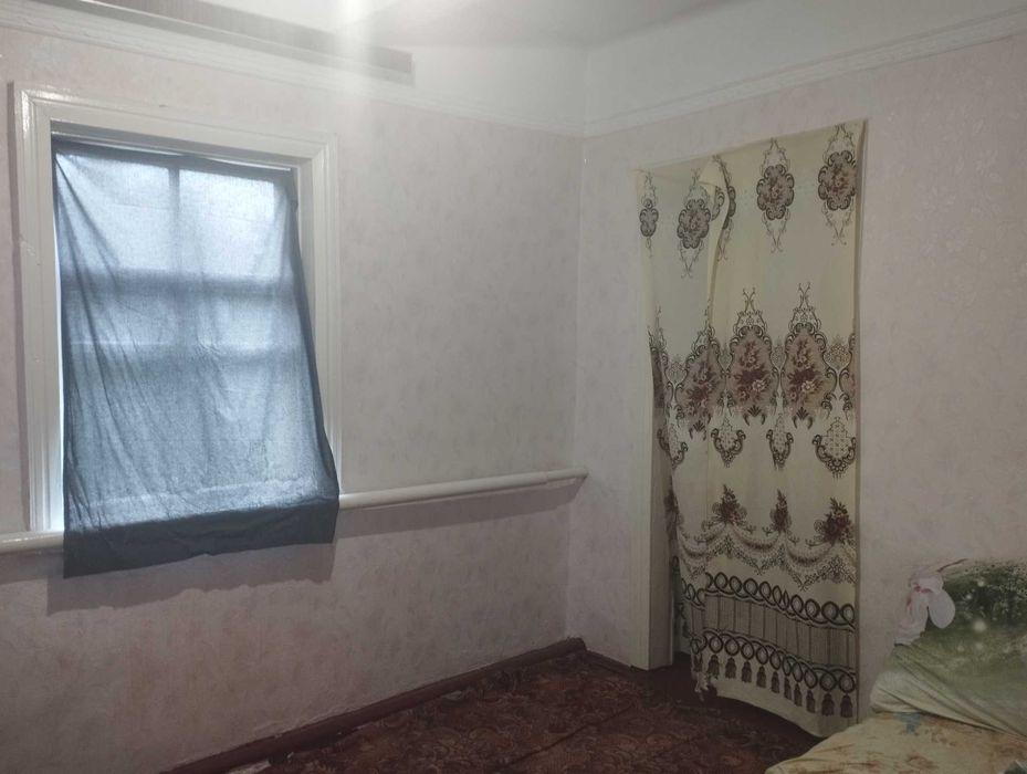 Продаю будинок в смт Рокитне