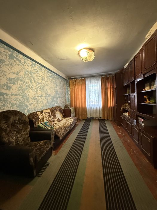 Продаж 2 ком. Черемушки р-н ЦНАПА