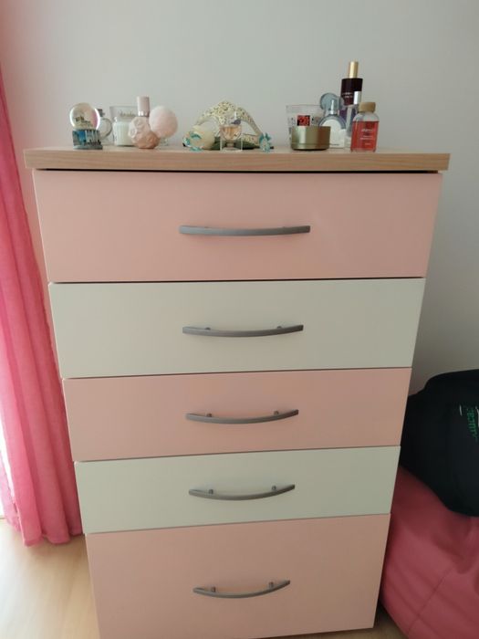 Comoda com 5 gavetas