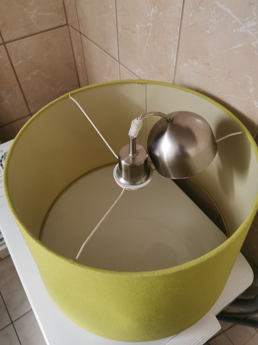 Lampa wisząca, abażur limonkowy duży.