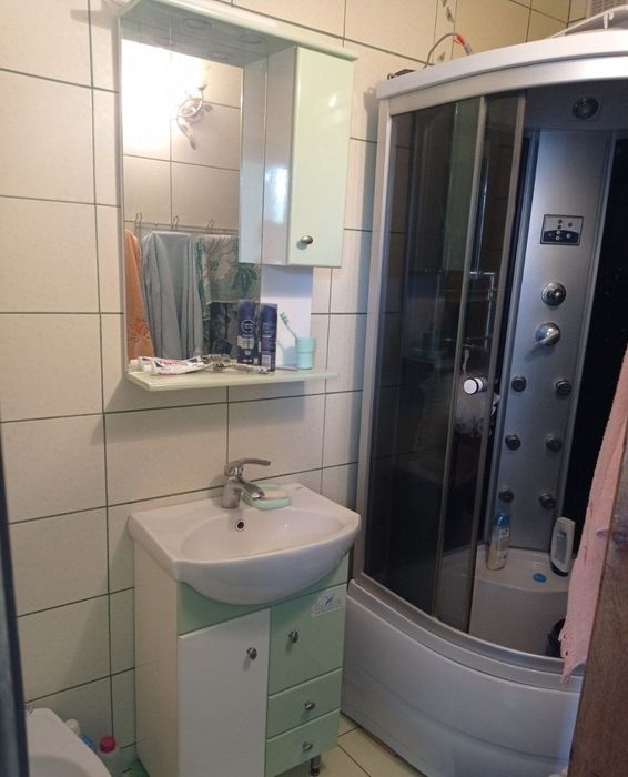 Продам затишний та просторий будинок у місті, для великої родини