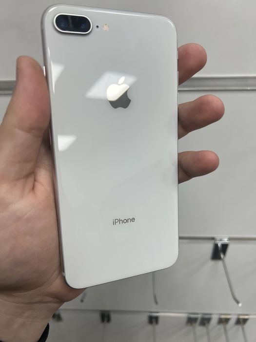 iPhone 8 Plus 64GB Silver