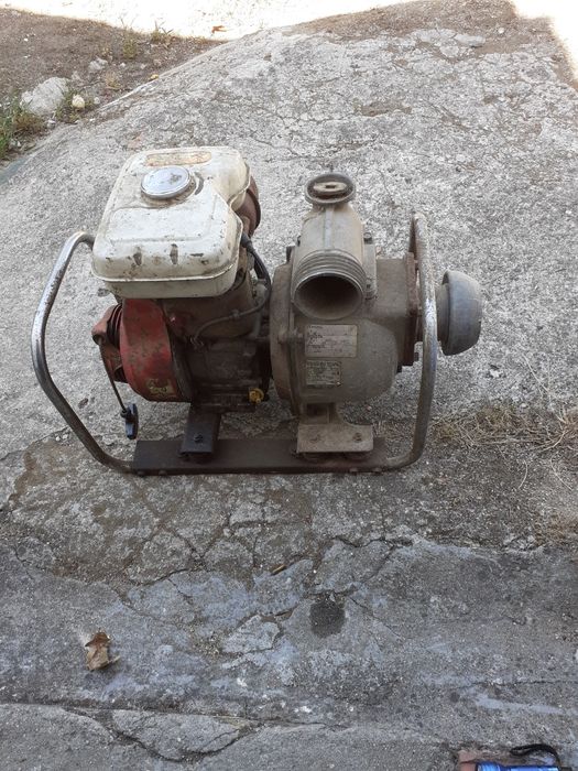 Vende-se  bomba de água