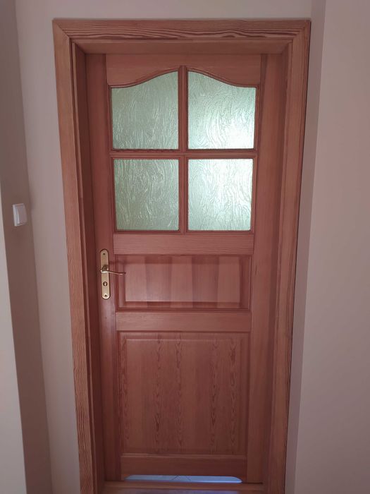 Sprzedam skrzydla drzwiowe sosnowe