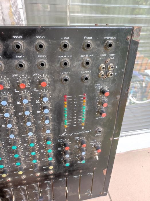 Mixsing Console 1993 do renowacji