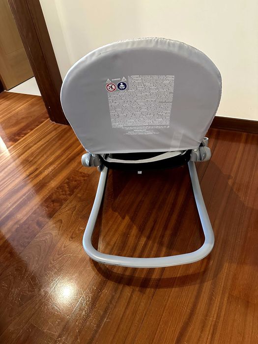 Espreguiçadeira CHICCO - com vibração - está como nova