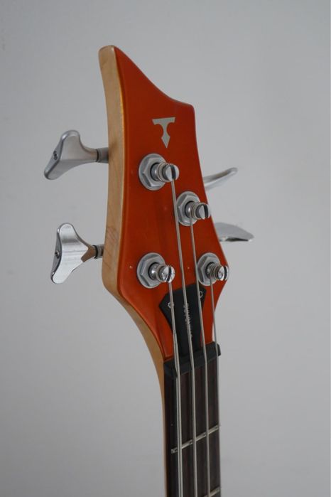 Gitara basowa Traben Standard 4