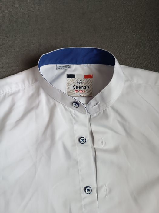 Біла сорочка на хлопчика.