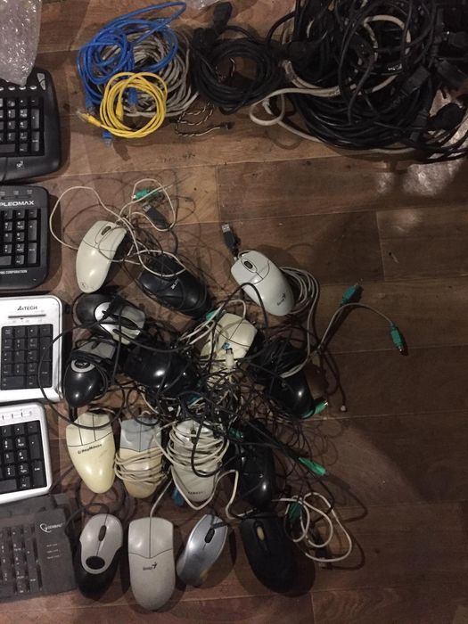 Комплектующие системных  блокови