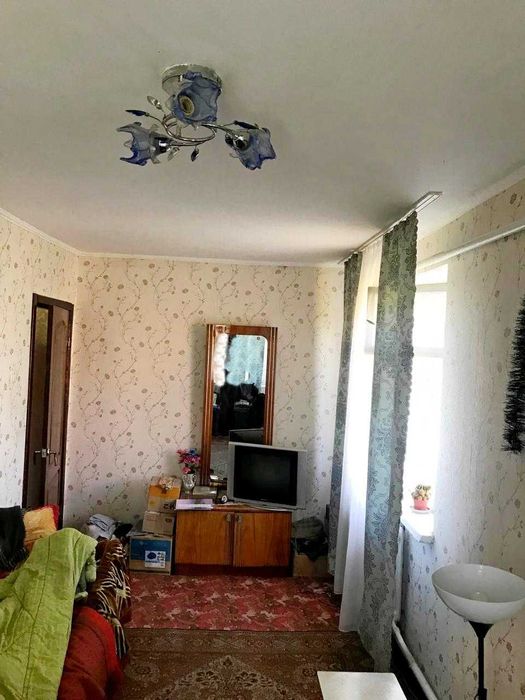 Продам 3-х кімнатну квартиру в Люботині р-н Ромашка.