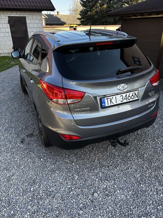 Hyundai IX35 2.0 Crdi 4 WD doinwestowany komplet opon zima lato na alufelgach