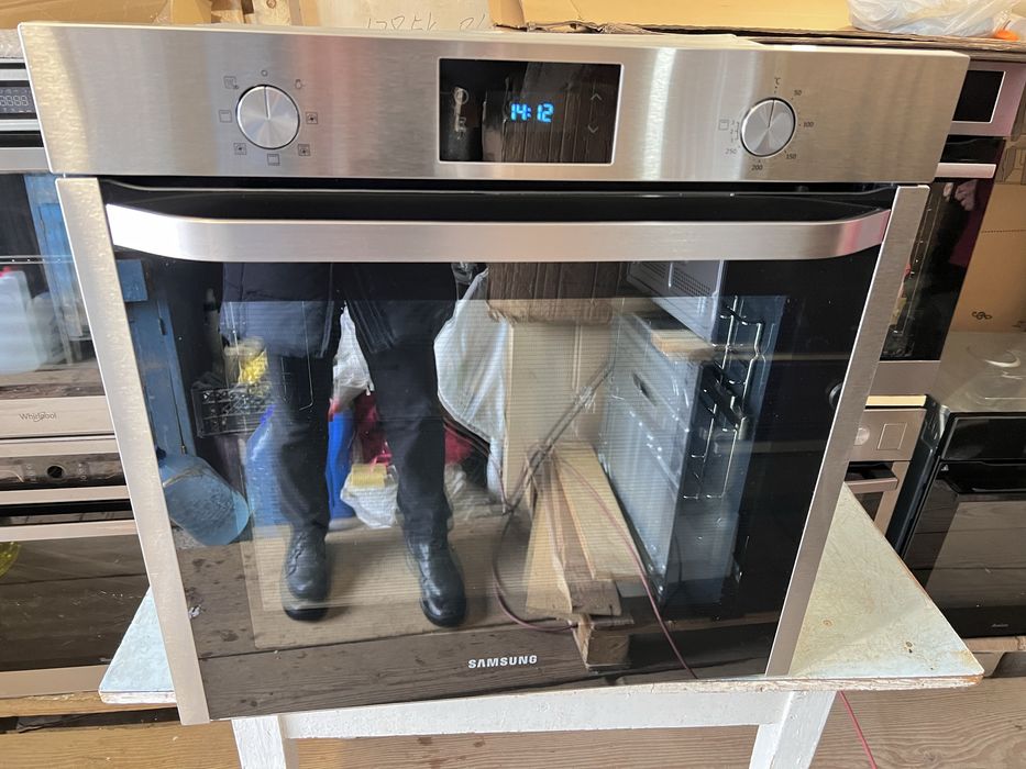 Духовка Samsung (Малайзія)