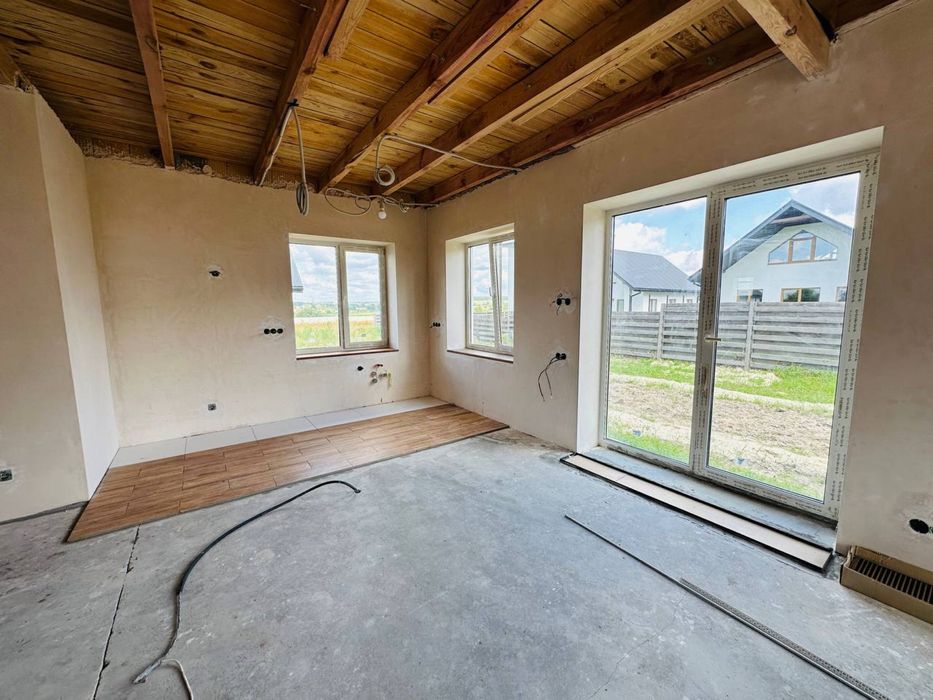 Продаж будинку в Бучі з частковим ремонтом!