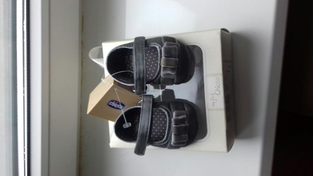 Продам пинетки Сhicco новые