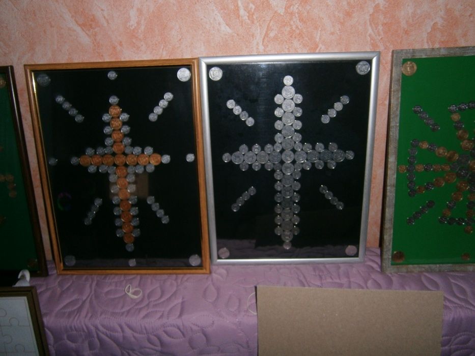 картина - мозаика из монет (серия 2-й символ )