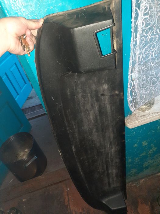 Задня полка ваз 2107