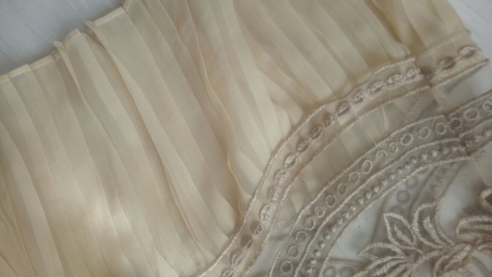 sukienka mgiełka  tiul gipura złota- na plaże