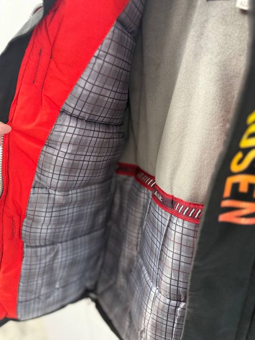 Продам дитячу зимову курточку