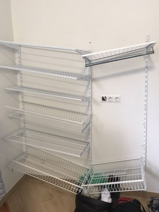 Металеві полки на стіну у шафу