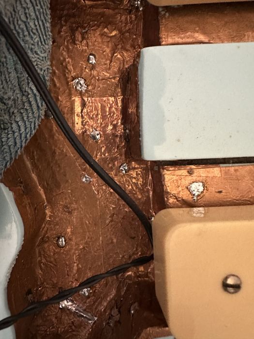 Eletronica em Guitarras, baixos, amps, PAs, pedais efeitos