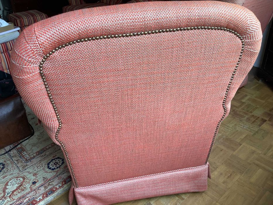 2 Poltronas + 1 banqueta com almofadas e proteção de braços