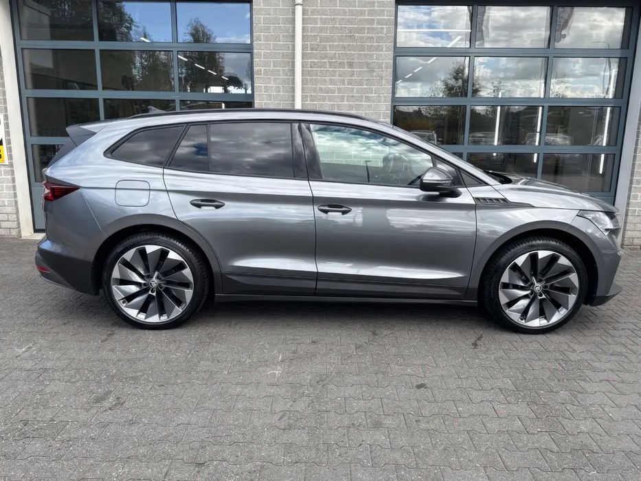 Skoda Enyaq      2022