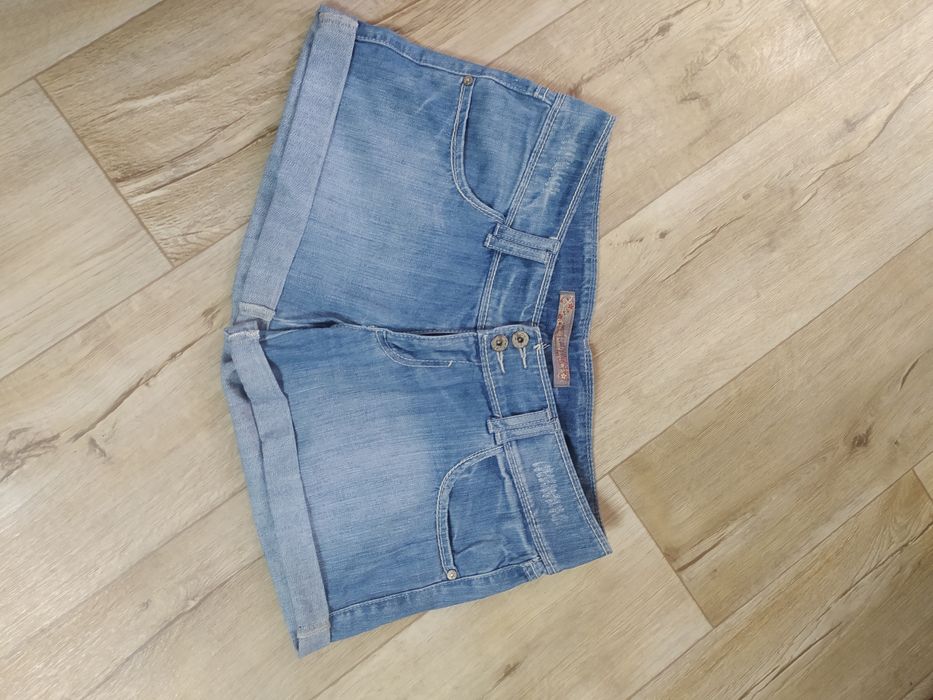 Джинсовые шорты размер 42