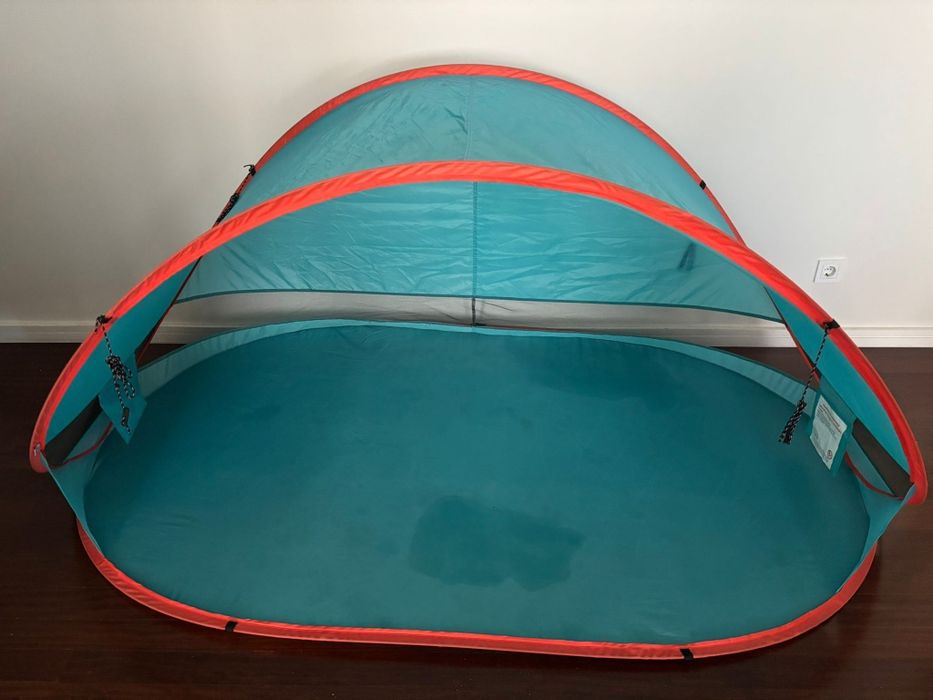 Tenda de praia azul