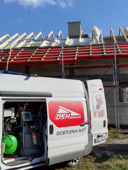 Piana PUR, Ocieplenie poddasza, ocieplanie piana, izolacja pianką