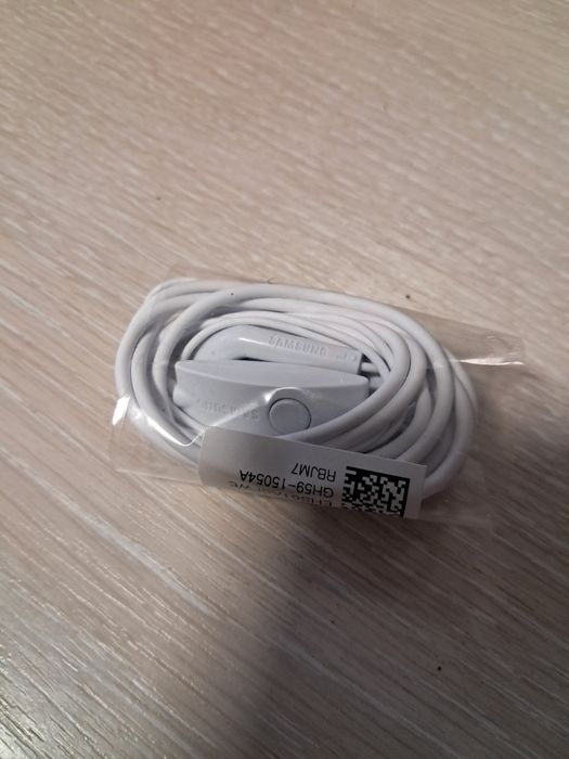 Навушники Samsung нові оригінал