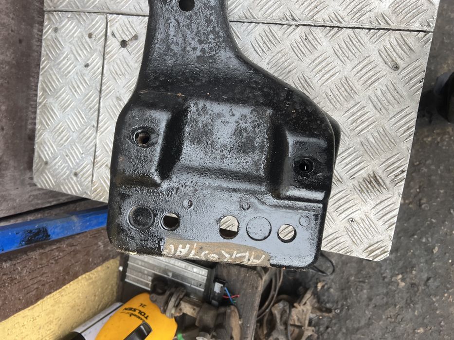 Балка подрамник форд аэростар ford aerostar 92 год