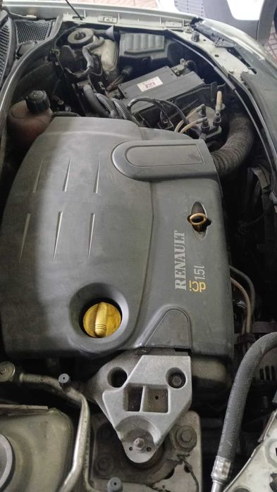 Vendo Comercial Renault Clio 1.5 DCI