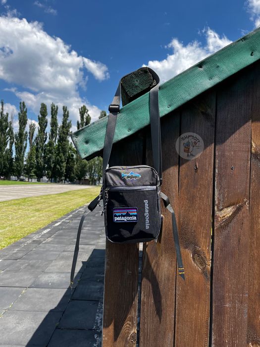Сумка через плече | месенджер PATAGONIA (квадратна, чорна з патчем)