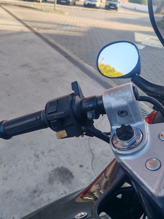 Suzuki GSX 750F original.