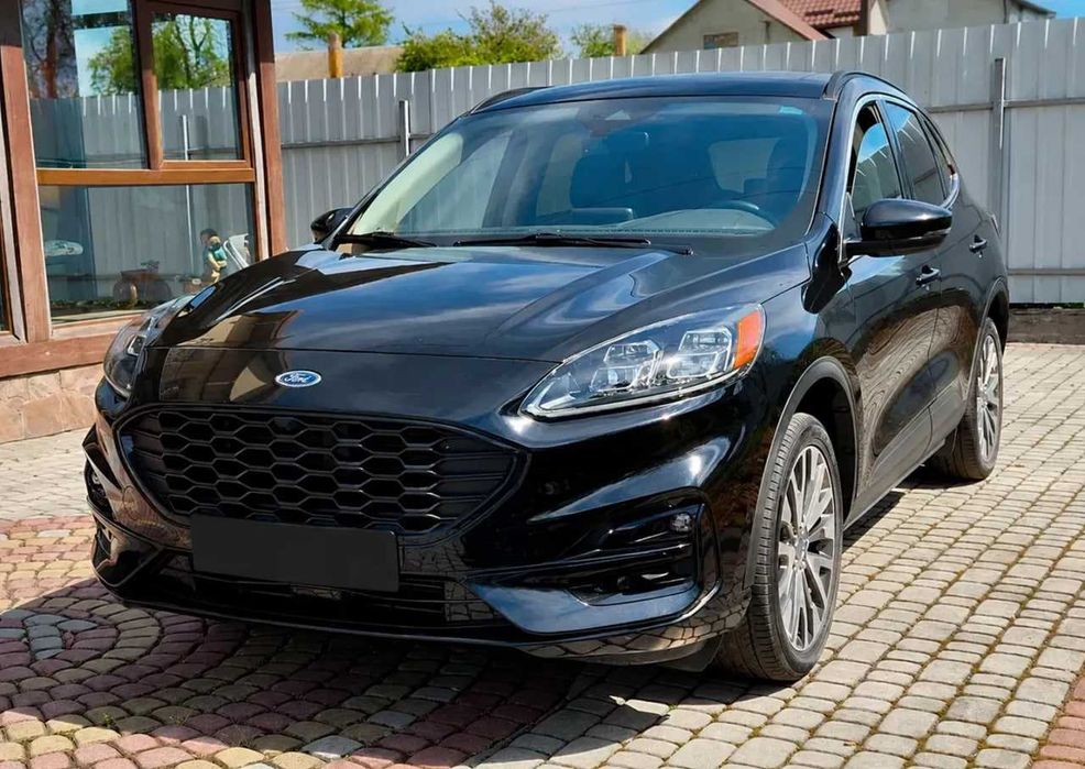 Продам свій Ford Escape 2.0 EcoBoost AWD Titanium 2020
