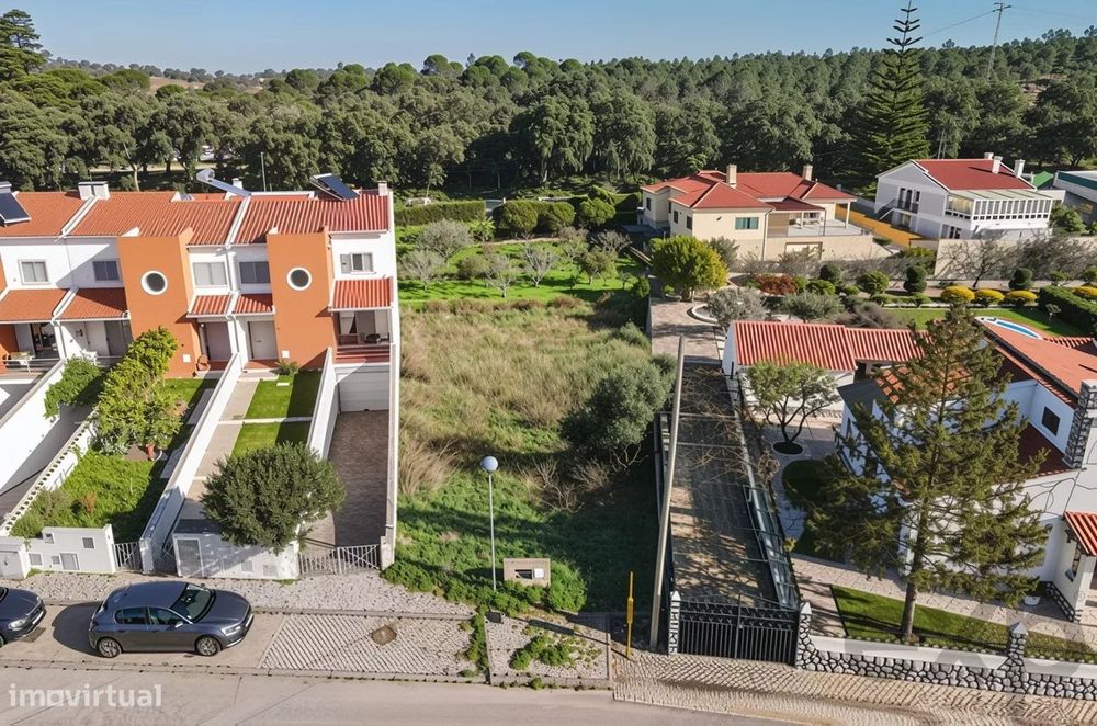 Lote para Construção em Maçã. Sesimbra