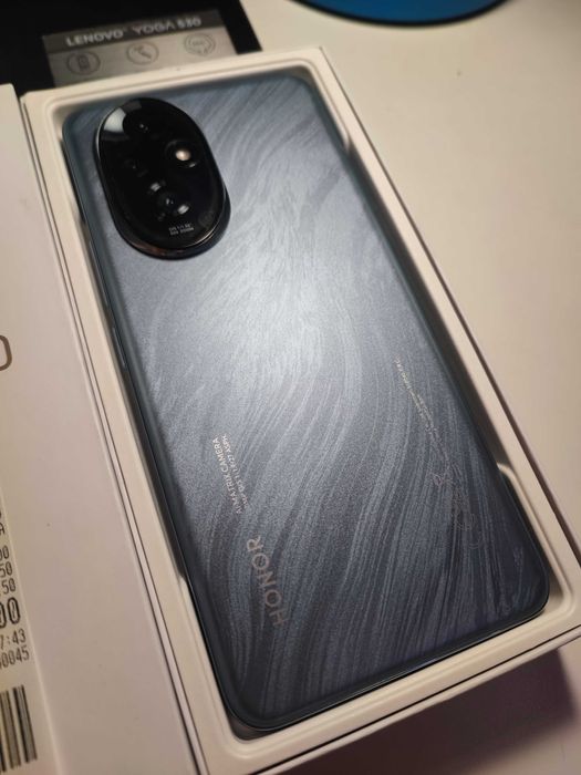 Honor 200 w doskonałym stanie