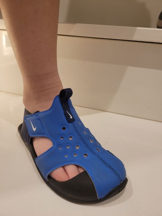 Sandałki Nike rozmiar 27. Sunray Protect 2