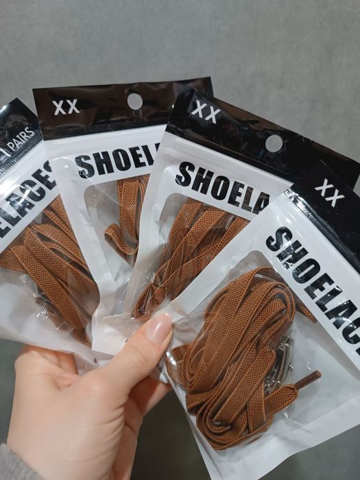 Шнурки - резинки на металевій защіпці