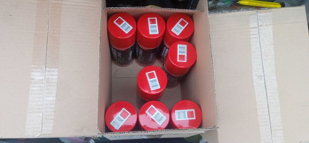 Фарба аерозоль в балоні