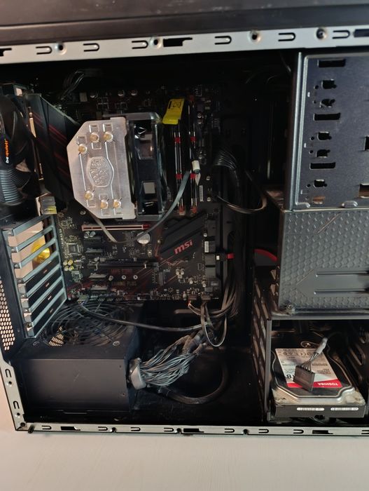 Komputer stacjonarny i5 9600,3060 12gb