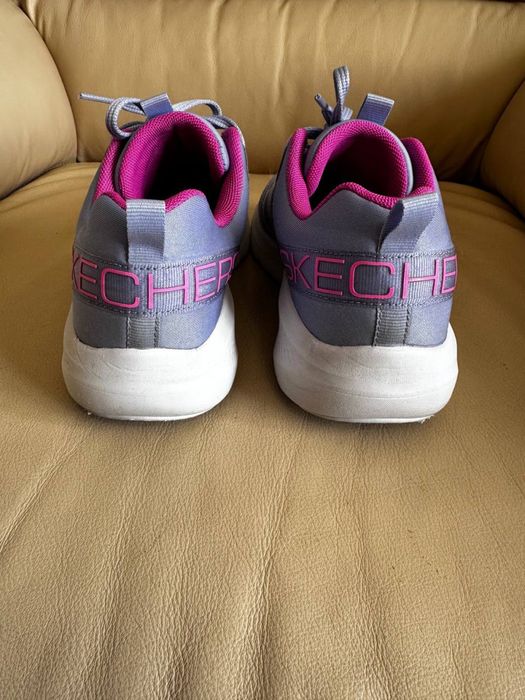 Продам кросмовки кеды Skechers 23см
