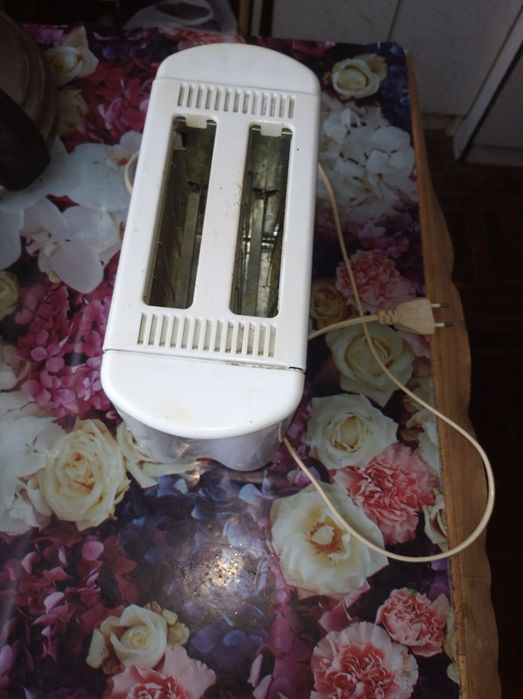 Тостер неисправный