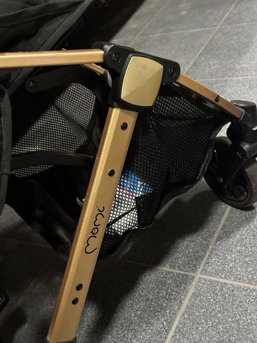 Wózek spacerówka walizka MOMI estelle