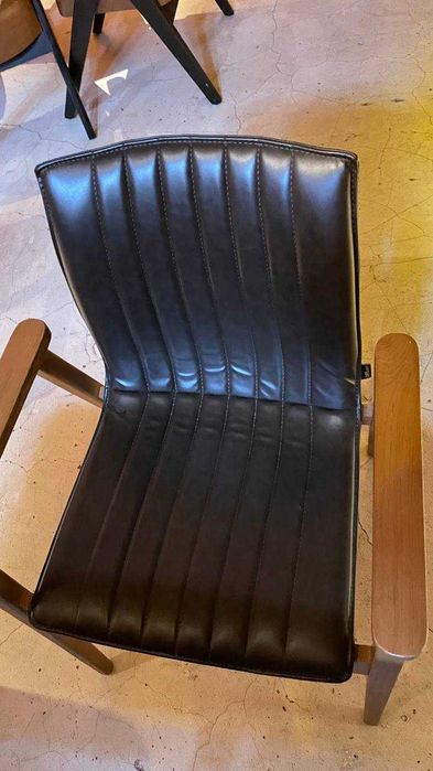 Стільці барні ресторанні