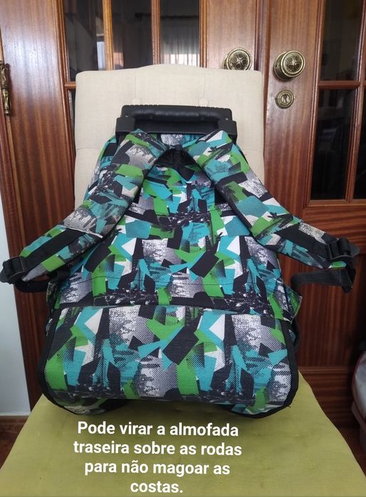 Mochila escolar para criança escola casa quarto apartamento vivenda.
