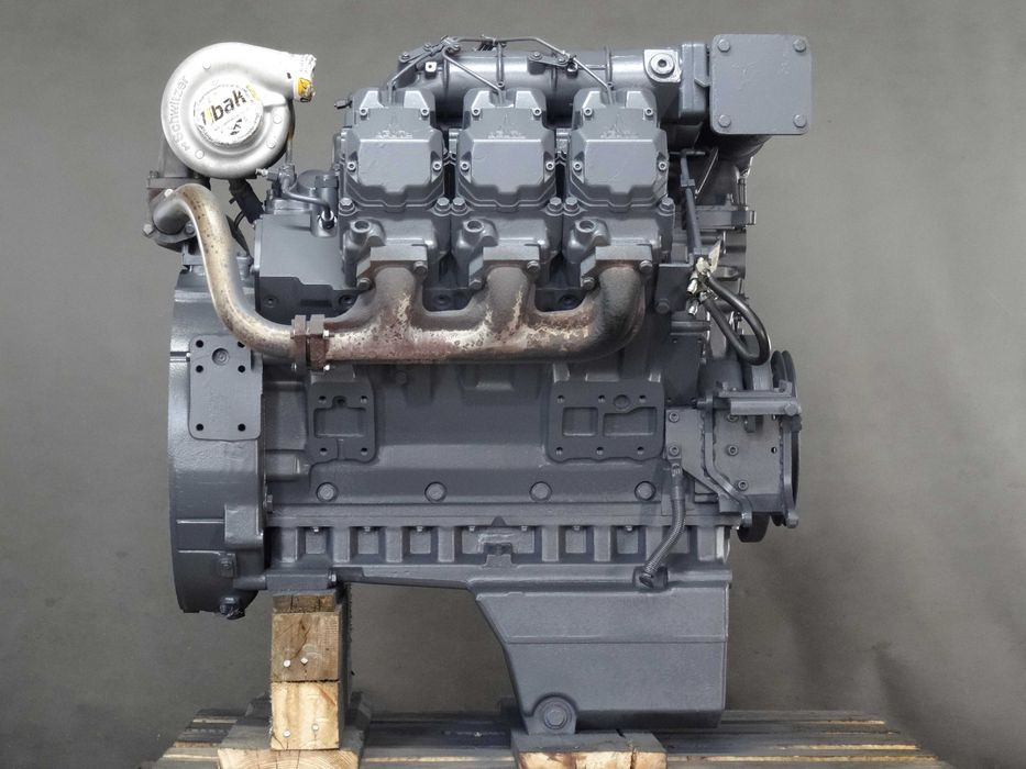 Remont silnika Deutz BF6M1015 - V6 przesiewacz, ładowarka, kruszarka